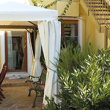 Bed & Breakfast Sa Chessa Ploaghe